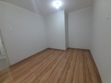 Amplio Departamento En Venta Cuarto Piso - Comas