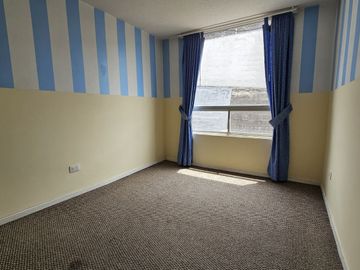 Vendo Casa Dentro de Conjunto en Bellavista de Carretas de 3 Dormitorios en 3 plantas está muy cerca del Terminal de Carcelén