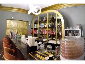 Alquilo Exclusivo Local En San Isidro