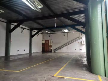 Excelente Propiedad Industrial En Venta De 504 M2, Conchalí.