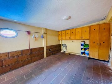 Casa con Alberca en Venta Tetela Cuernavaca.  381 mts