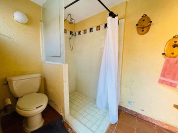 Casa con Alberca en Venta Tetela Cuernavaca.  381 mts