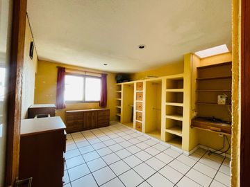 Casa con Alberca en Venta Tetela Cuernavaca.  381 mts