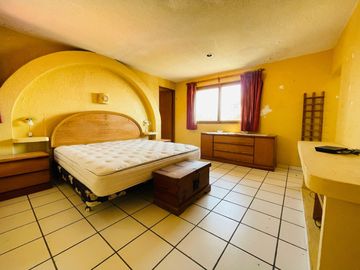 Casa con Alberca en Venta Tetela Cuernavaca.  381 mts