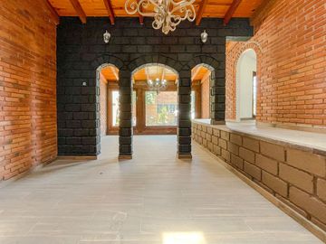 Casa en Venta, San Miguel Totocuatlapilco. Metepec, Estado de México