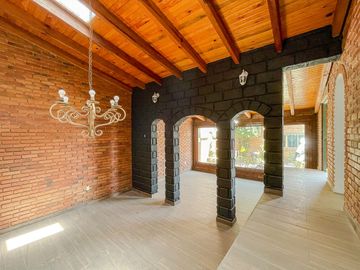 Casa en Venta, San Miguel Totocuatlapilco. Metepec, Estado de México