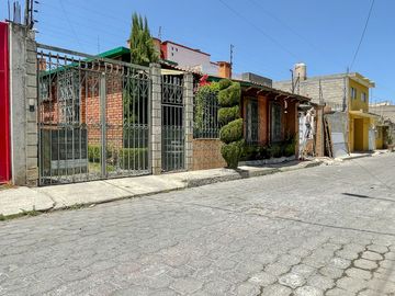 Casa en Venta, San Miguel Totocuatlapilco. Metepec, Estado de México