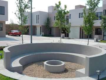 CASAS NUEVAS EN LOMAS DEL MARQUES, EL CAMPANARIO