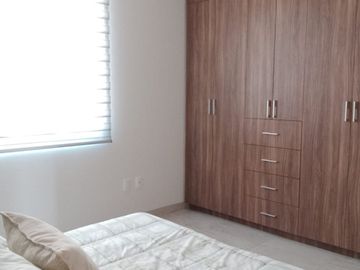 CASAS NUEVAS EN LOMAS DEL MARQUES, EL CAMPANARIO