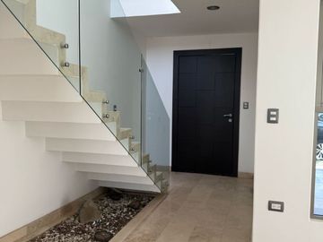 Casa en venta en lomas de angelopolis parque campeche