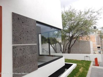 Casa de 1 planta en venta en Tequisquiapan muy cerca del centro 2 recamaras