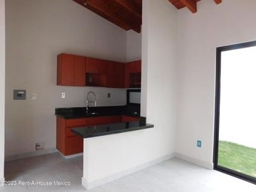 Casa de 1 planta en venta en Tequisquiapan muy cerca del centro 2 recamaras