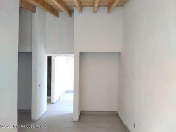 Casa de 1 planta en venta en Tequisquiapan muy cerca del centro 2 recamaras