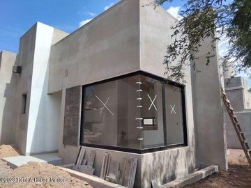 Casa de 1 planta en venta en Tequisquiapan muy cerca del centro 2 recamaras