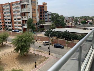 DEPARTAMENTO EN VENTA AMOBLADO – CONDOMINIO LAS PALMERAS DEL CHIPE- PIURA