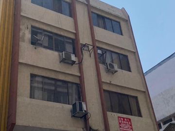 VENTA DE 3 DEPARTAMENTO EN EN CENTRO DE GUAYAQUIL