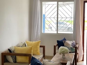 Urbanización Villa Marina - Capaes, casa de 2 pisos, 3 dormitorios y balcón.