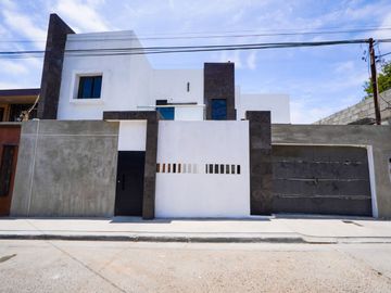Casa en venta El Rubi