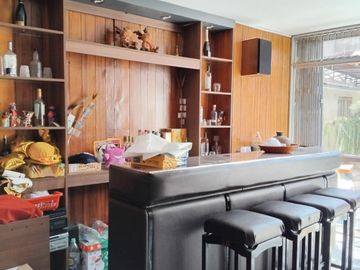 VENDO CASA 385M2. EN URB. LOS CIPRESES, CERCADO DE LIMA