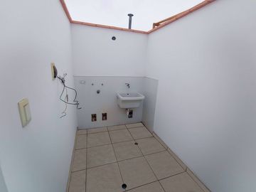 Surquillo BARRIO MÉDICO - Dúplex Penthouse de 3dorm + 1cochera + Balcón + Terraza + Cocina Kitchenette