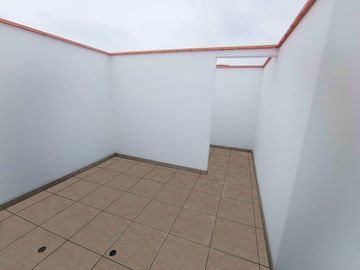 Surquillo BARRIO MÉDICO - Dúplex Penthouse de 3dorm + 1cochera + Balcón + Terraza + Cocina Kitchenette