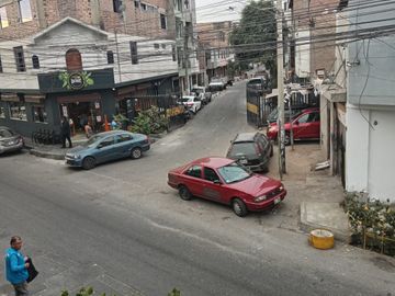 ALQUILO AMPLIO LOCAL COMERCIAL