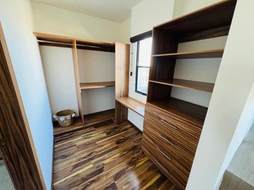 EXCELENTE CASA 🏡 EN VENTA AL SUR DE PACHUCA 3 RECAMARAS 2 BAÑOS CON METRO DE SEPARACIÓN!