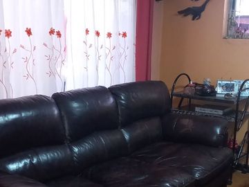 SE VENDE AMPLIA Y HERMOSA CASA