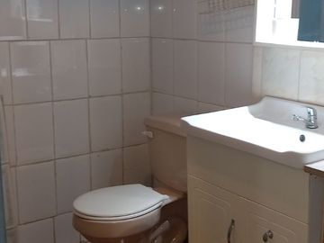 SE VENDE AMPLIA Y HERMOSA CASA