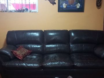 SE VENDE AMPLIA Y HERMOSA CASA