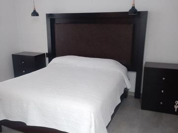CASA EN VENTA EN CORREGIDORA, Habitaciones en PB