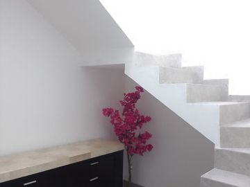 CASA EN VENTA EN CORREGIDORA, Habitaciones en PB