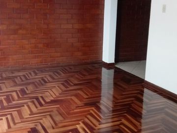 REMATO !!BAJO DE PRECIO !!VENDO TRIPLEX REMODELADO , SUPER UBICADO SAN BORJA LIMITE SAN ISIDRO