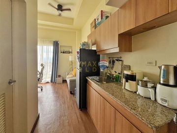 For Sale: Unfurnished 1 Bedroom Condo in Prisma Residences