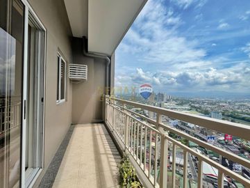 For Sale: Unfurnished 1 Bedroom Condo in Prisma Residences