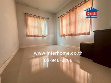 2-storey townhouse, 30.9 sq.w., Buntharik Lam Luk Ka Village, Khlong 4, near Lat Sawai Market, Rangsit-Nakhon Nayok Road, Phra Ong Chao Sai Road, Khlo