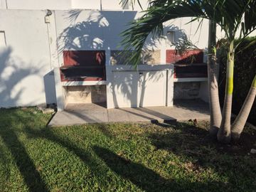 Venta Casa en Privada, Zona Sur, Cancún
