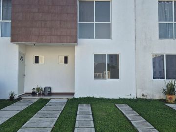 Venta Casa en Privada, Zona Sur, Cancún