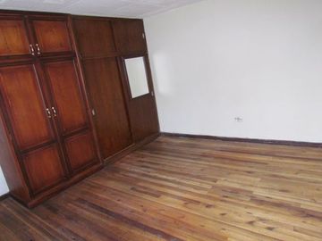 OPORTUNIDAD!!! HERMOSA CASA EN VENTA, EXCELENTE UBICACIÓN, SECTOR EL TEJAR
