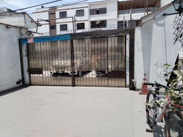 VENTA DE CASA EN SAN BORJA