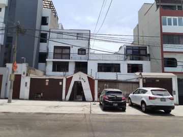 VENTA DE CASA EN SAN BORJA