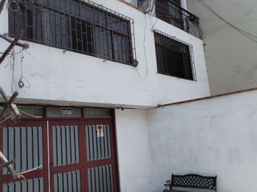 VENTA DE CASA EN SAN BORJA