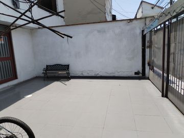 VENTA DE CASA EN SAN BORJA