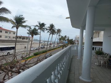 Casa en Venta en Blvd. Manuel Avila Camacho, Veracruz, Ver. GVC-0455