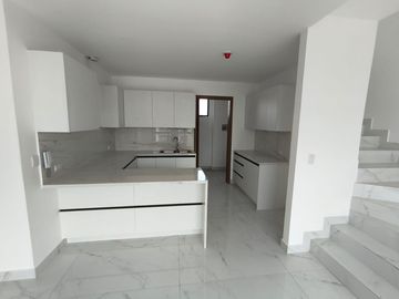 Venta departamento de estreno RIVERSIDE, Samborondon