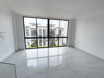 Venta departamento de estreno RIVERSIDE, Samborondon