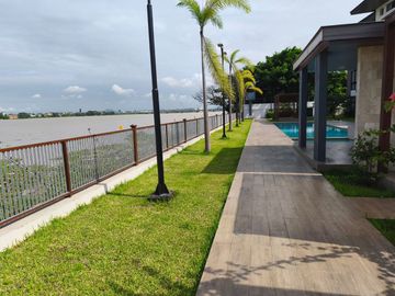 Venta departamento de estreno RIVERSIDE, Samborondon