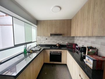 DEPARTAMENTO PH DUPLEX EN VENTA EN MIRAFLORES  CON TERRAZA