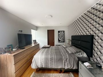 DEPARTAMENTO PH DUPLEX EN VENTA EN MIRAFLORES  CON TERRAZA
