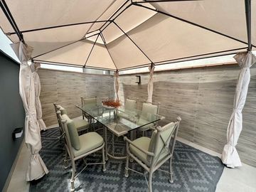 DEPARTAMENTO PH DUPLEX EN VENTA EN MIRAFLORES  CON TERRAZA